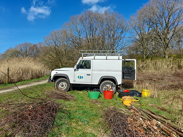 landrover and tools